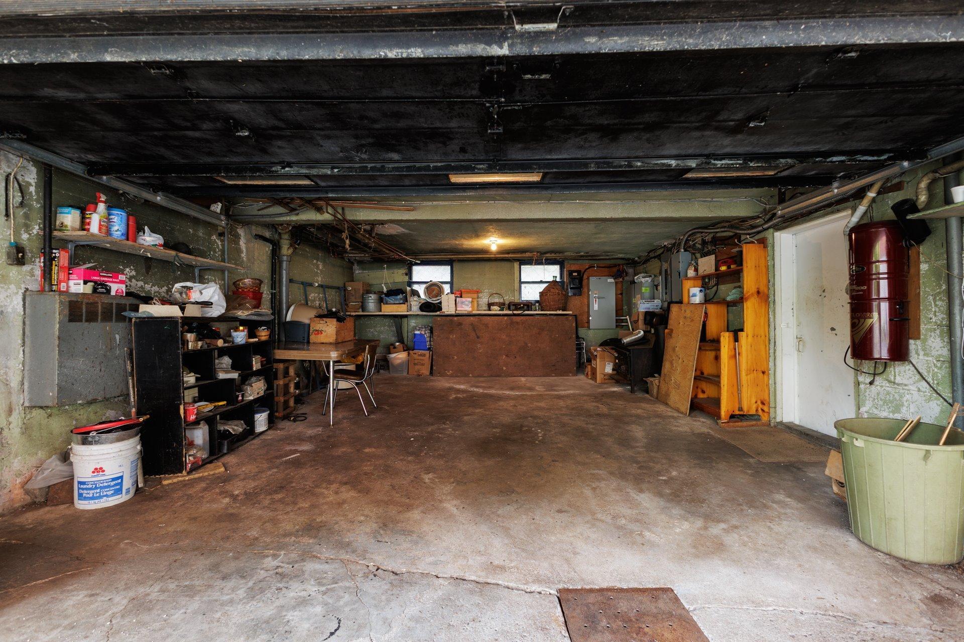 









4589

 - 4591


Av. de Hampton

,
Montréal (Côte-des-Neiges/Notre-Dame-de-Grâce),




QC
H4A2L5

