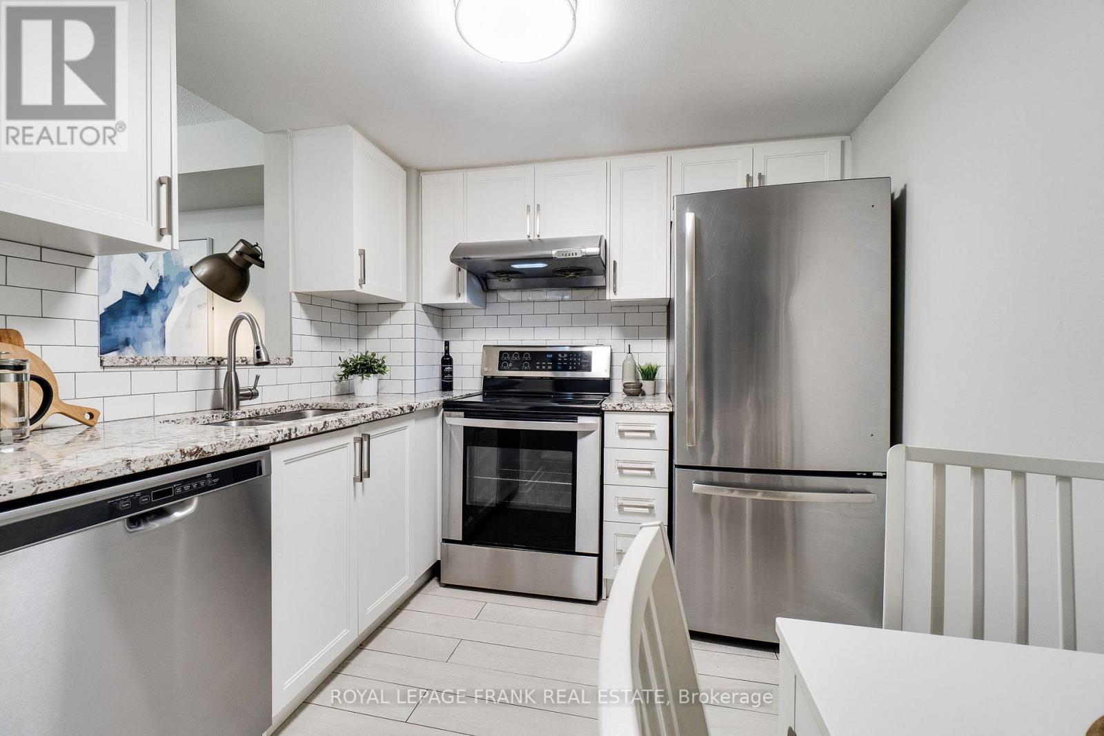 












121 - 70 DOURO STREET

,
Toronto (Niagara),




Ontario
M6K3N4

