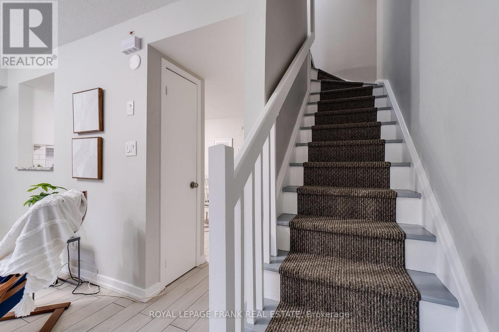 












121 - 70 DOURO STREET

,
Toronto (Niagara),




Ontario
M6K3N4

