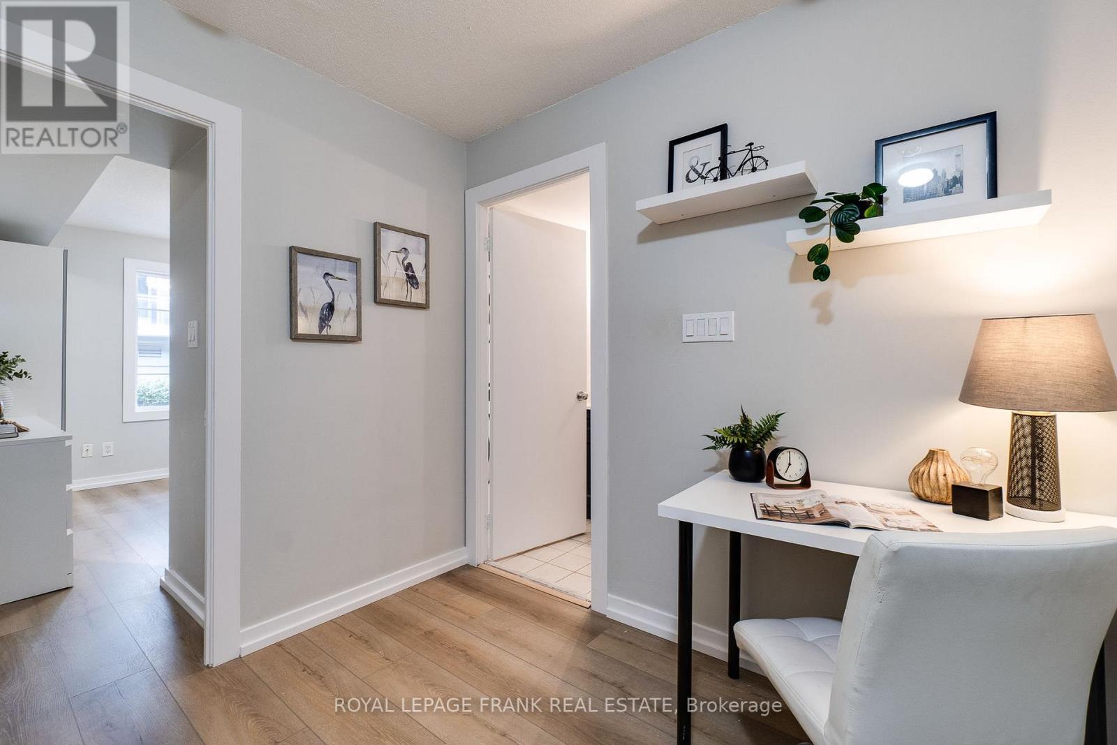 












121 - 70 DOURO STREET

,
Toronto (Niagara),




Ontario
M6K3N4

