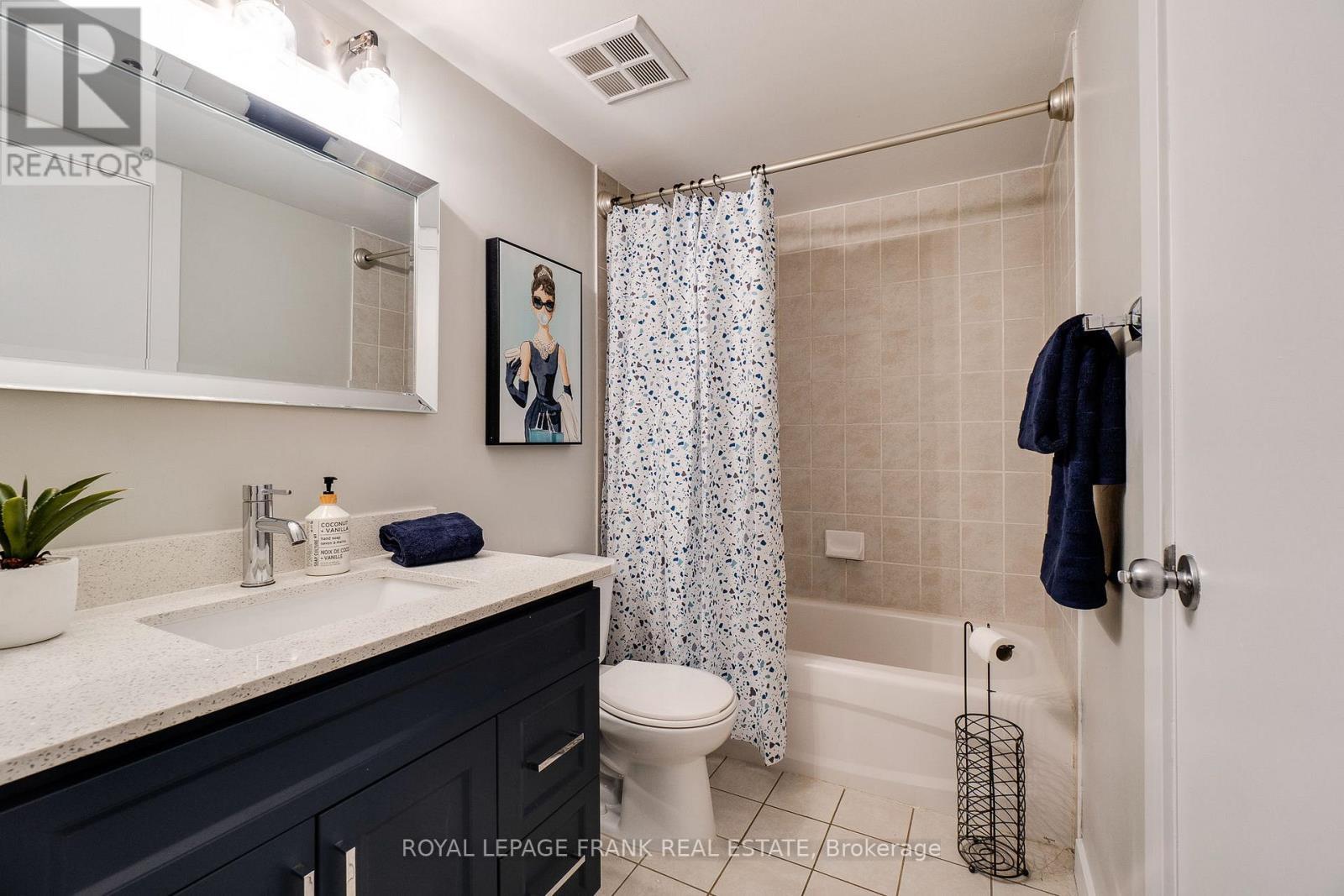 












121 - 70 DOURO STREET

,
Toronto (Niagara),




Ontario
M6K3N4

