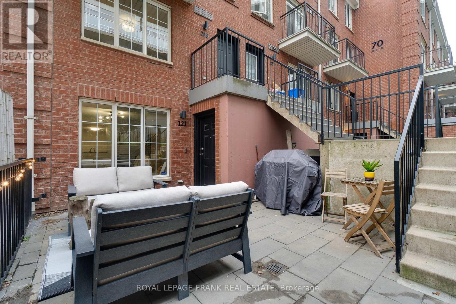 












121 - 70 DOURO STREET

,
Toronto (Niagara),




Ontario
M6K3N4

