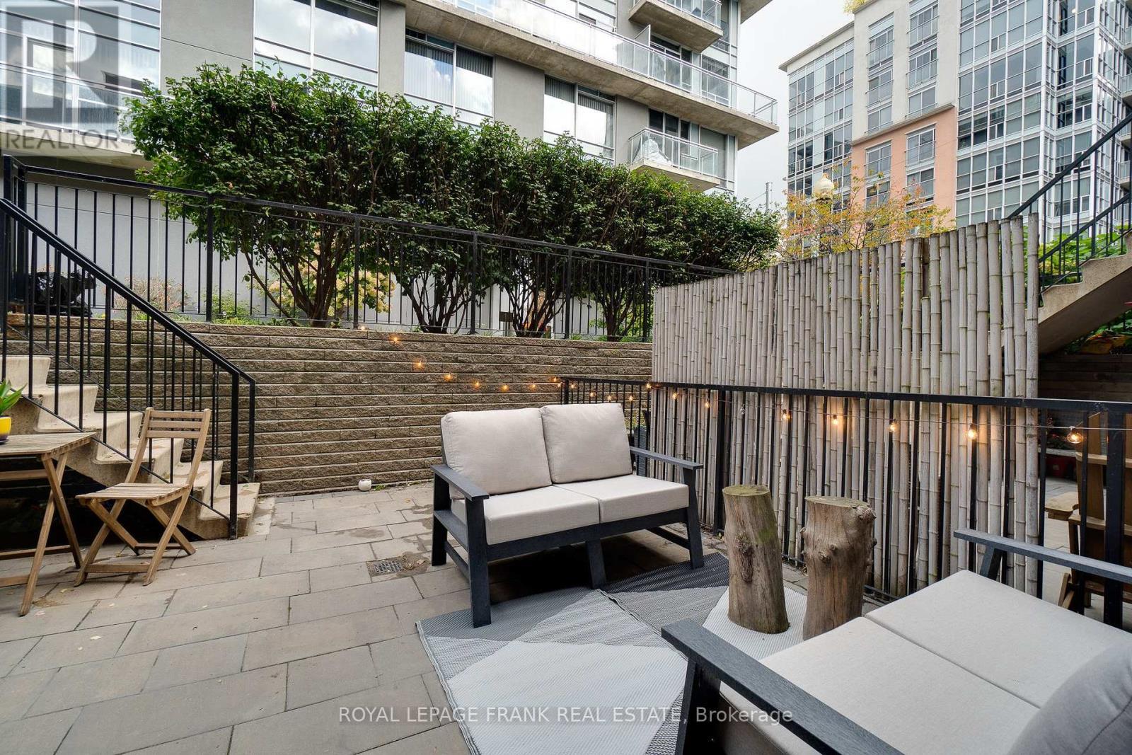 












121 - 70 DOURO STREET

,
Toronto (Niagara),




Ontario
M6K3N4

