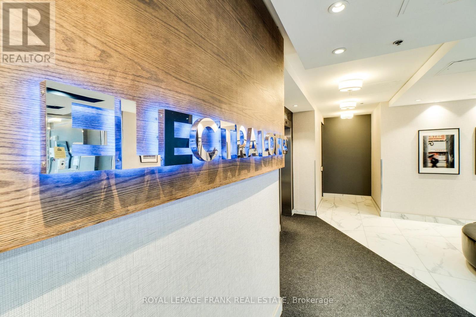 












121 - 70 DOURO STREET

,
Toronto (Niagara),




Ontario
M6K3N4

