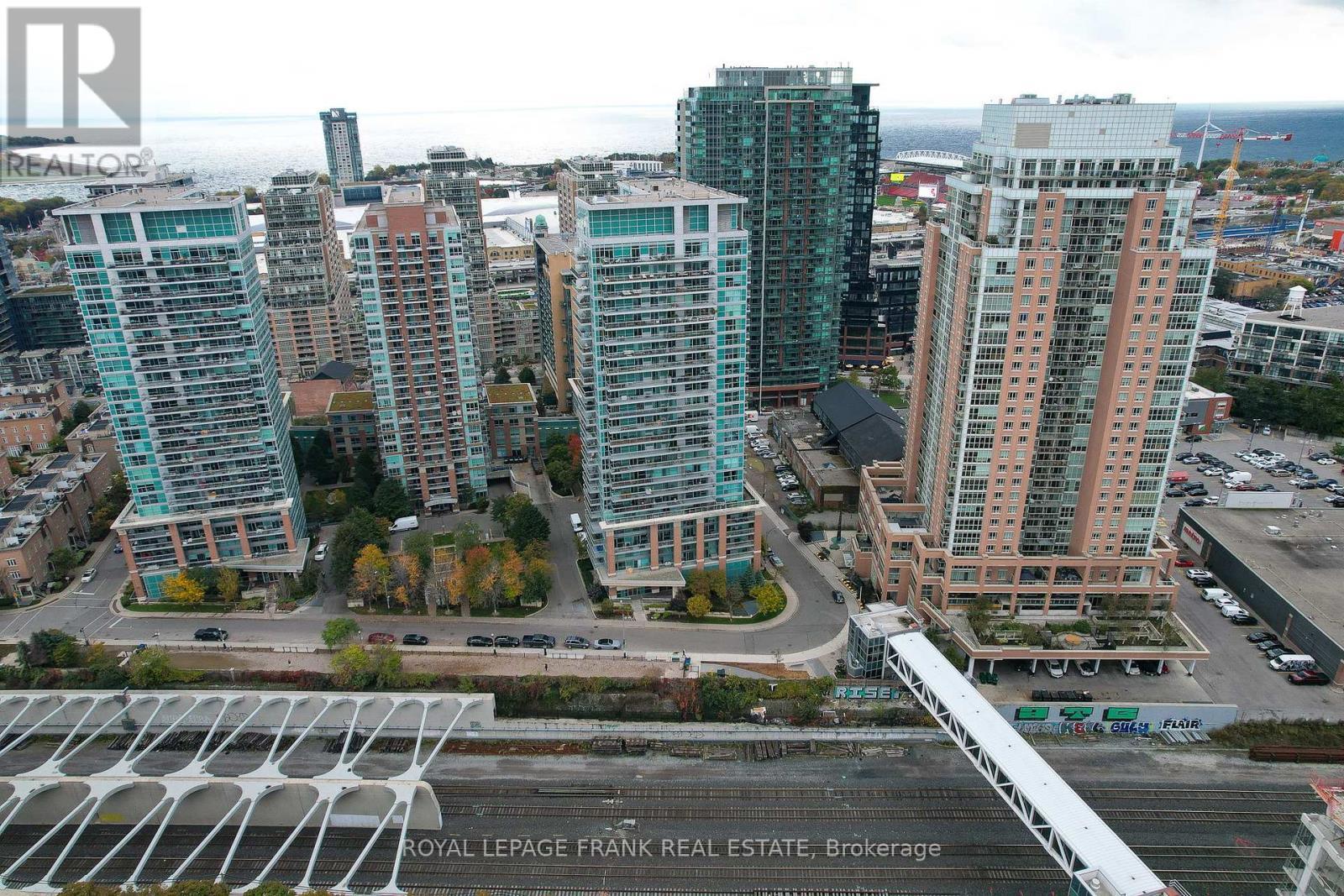 












121 - 70 DOURO STREET

,
Toronto (Niagara),




Ontario
M6K3N4

