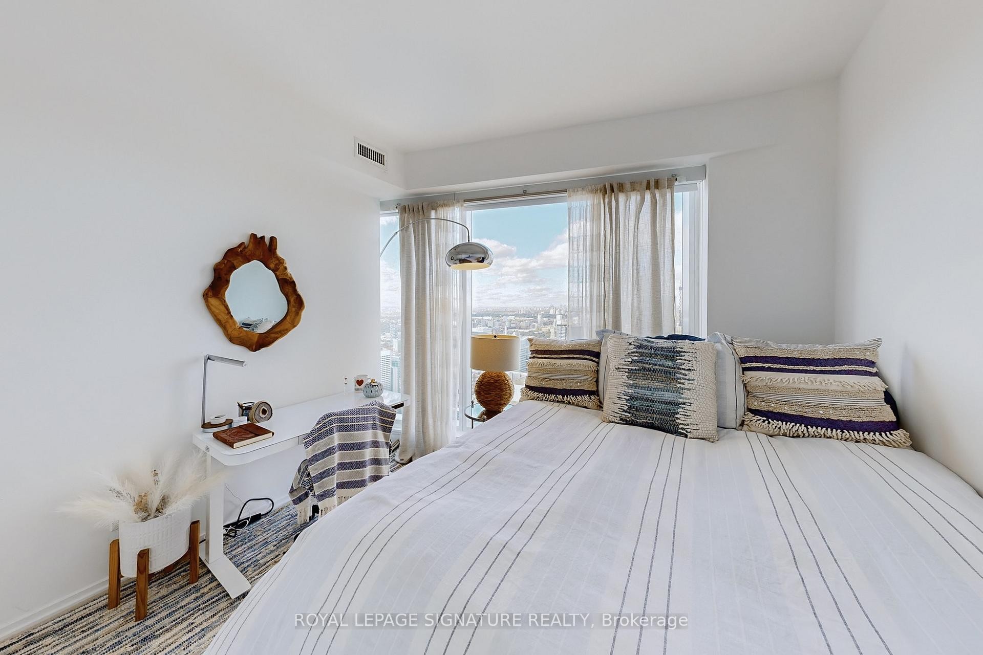 









197


Yonge

Street, 5811,
Toronto,




ON
M5B 0C1

