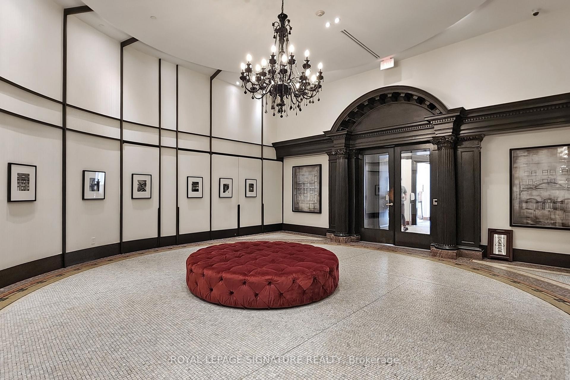 









197


Yonge

Street, 5811,
Toronto,




ON
M5B 0C1

