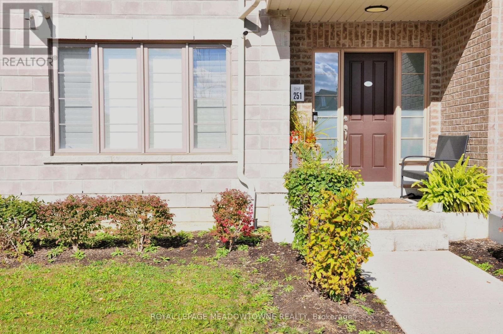 












251 - 60 PARROTTA DRIVE

,
Toronto,




Ontario
M9M0E5

