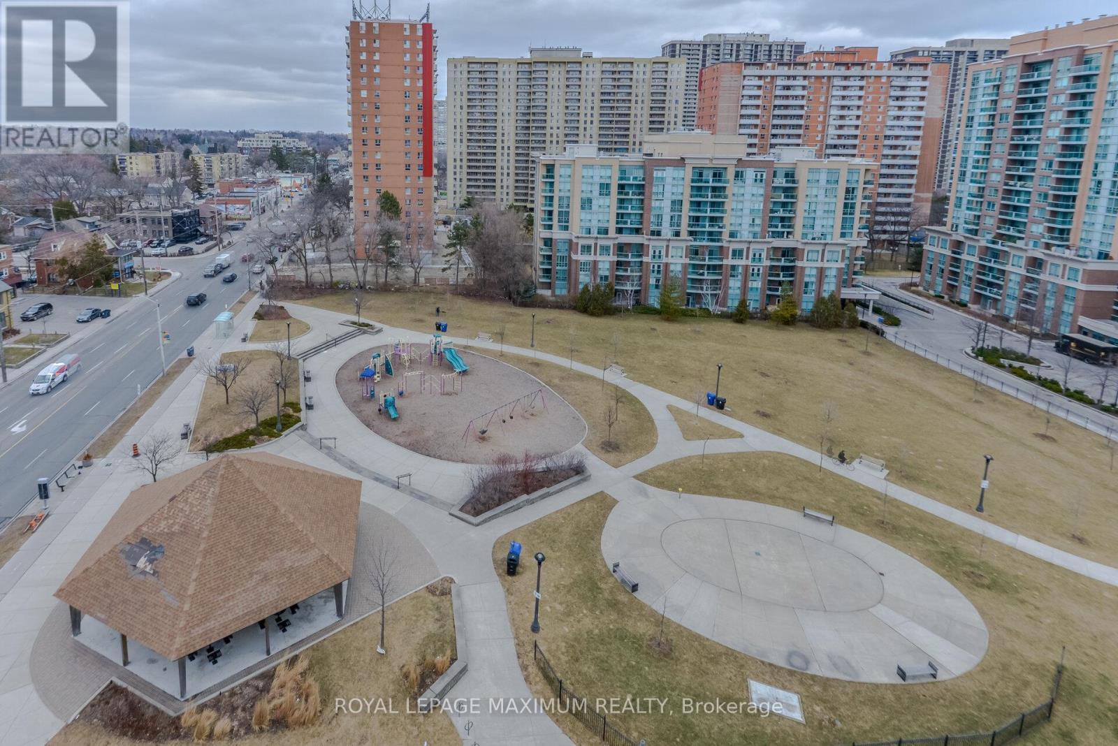 












511 - 5101 DUNDAS STREET W

,
Toronto,




Ontario
M9A5G8

