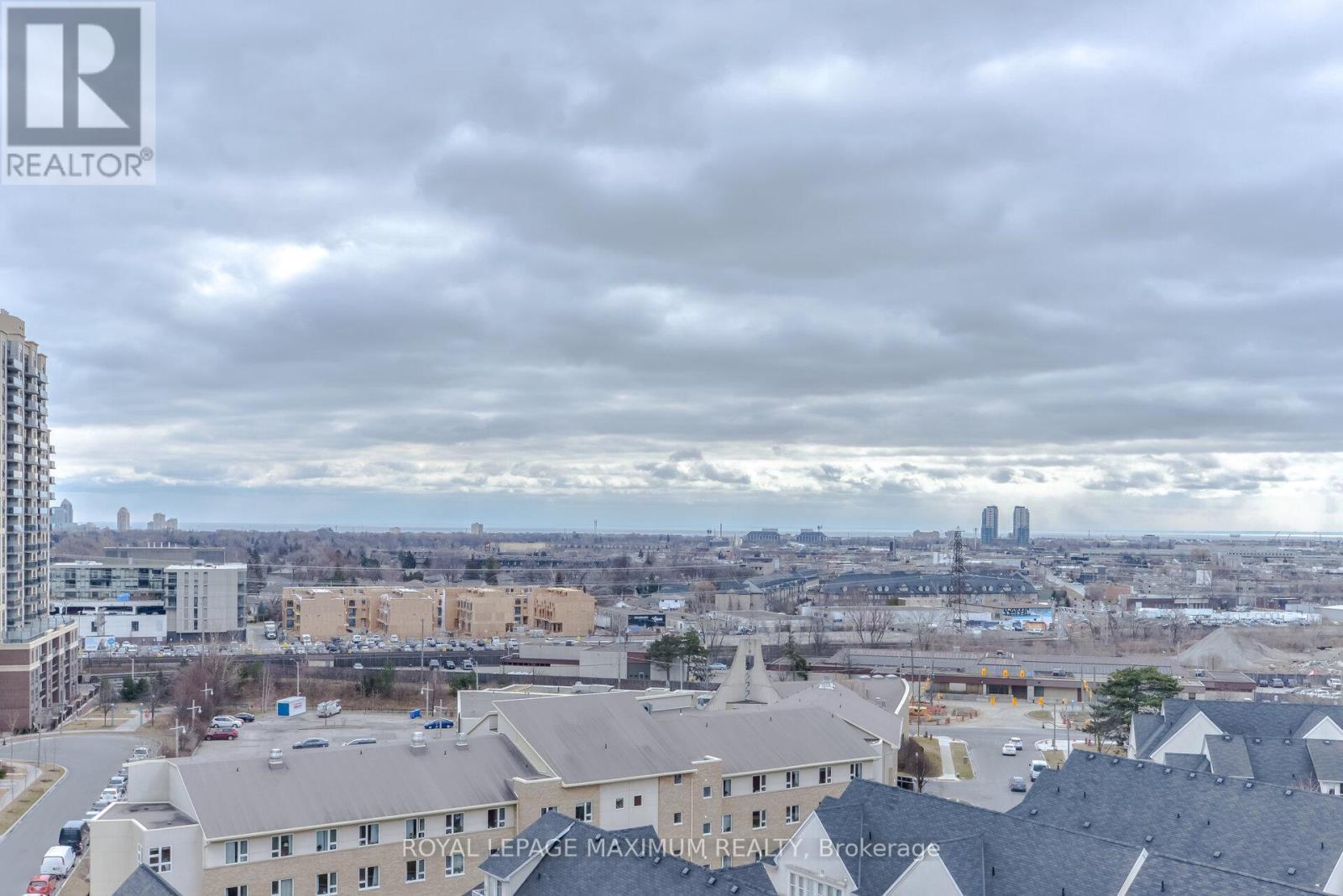 












511 - 5101 DUNDAS STREET W

,
Toronto,




Ontario
M9A5G8

