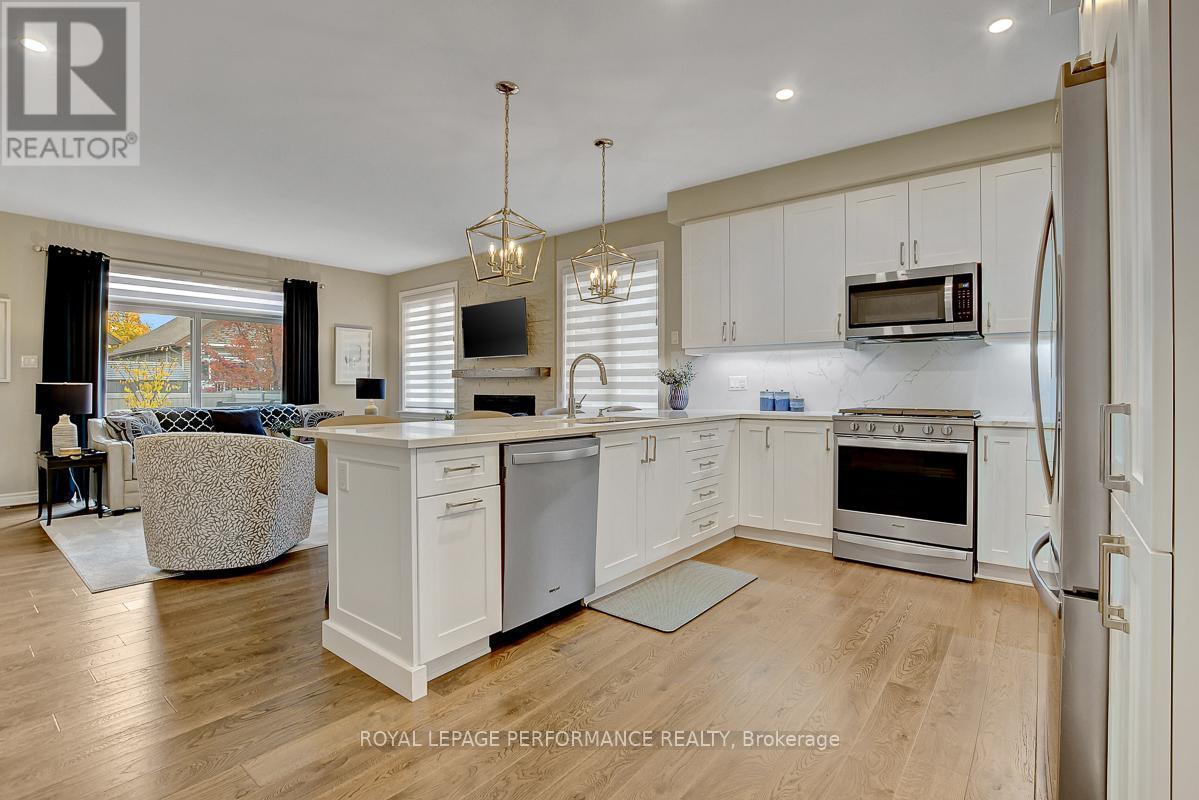 












104 YORK CROSSING

,
Russell,




Ontario
K4R1C5

