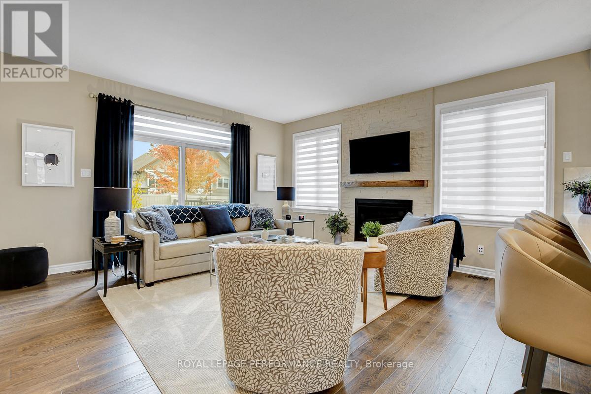 












104 YORK CROSSING

,
Russell,




Ontario
K4R1C5

