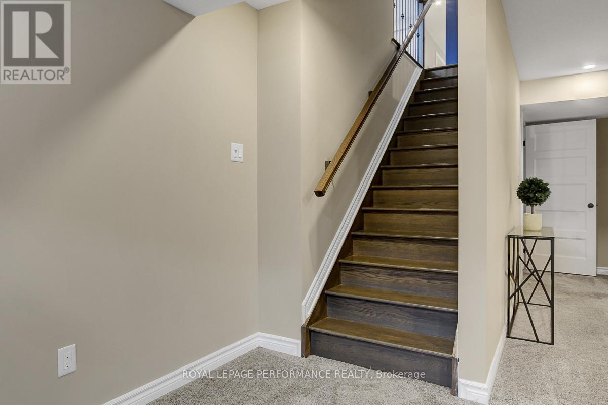 












104 YORK CROSSING

,
Russell,




Ontario
K4R1C5

