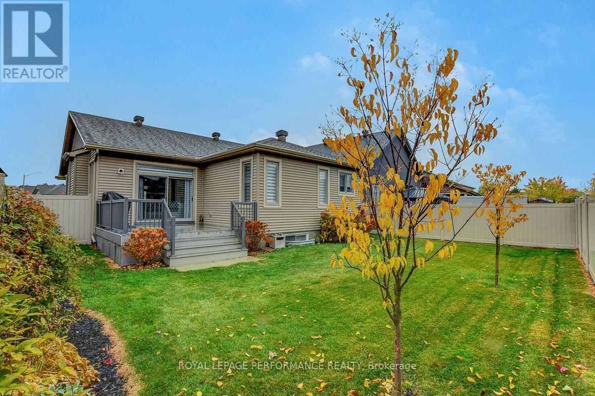 












104 YORK CROSSING

,
Russell,




Ontario
K4R1C5

