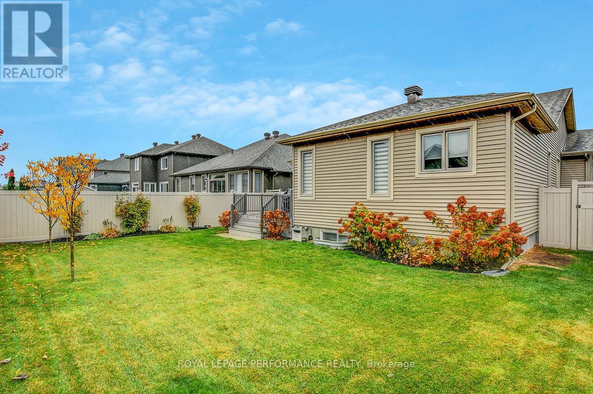 












104 YORK CROSSING

,
Russell,




Ontario
K4R1C5

