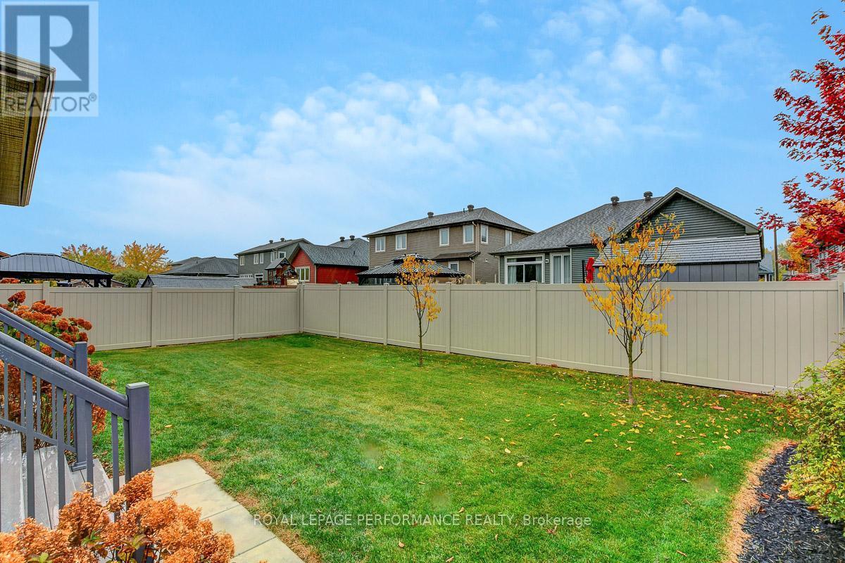 












104 YORK CROSSING

,
Russell,




Ontario
K4R1C5

