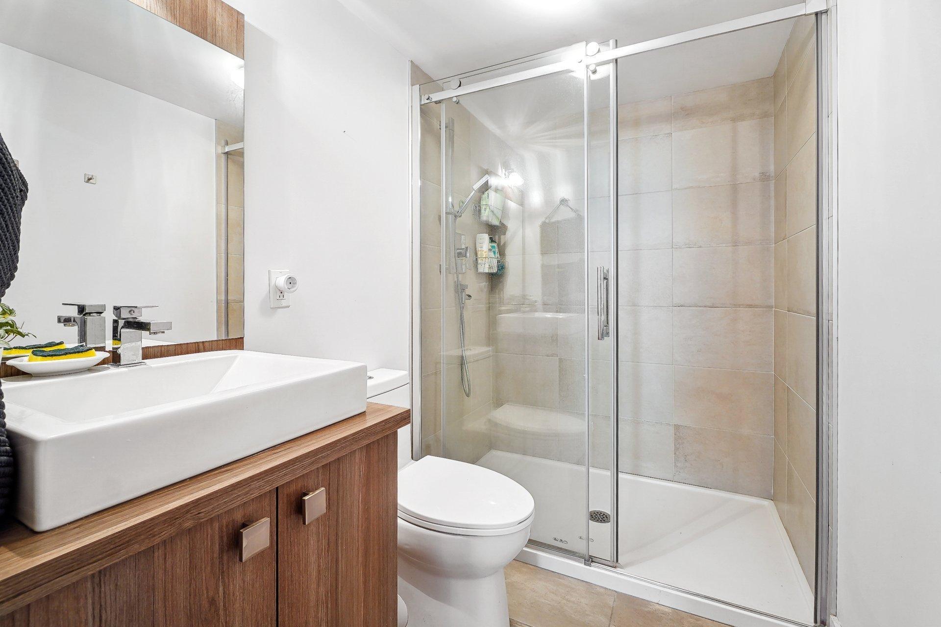 









4755


Av. Papineau

, 103,
Montréal (Le Plateau-Mont-Royal),




QC
H2H1V4

