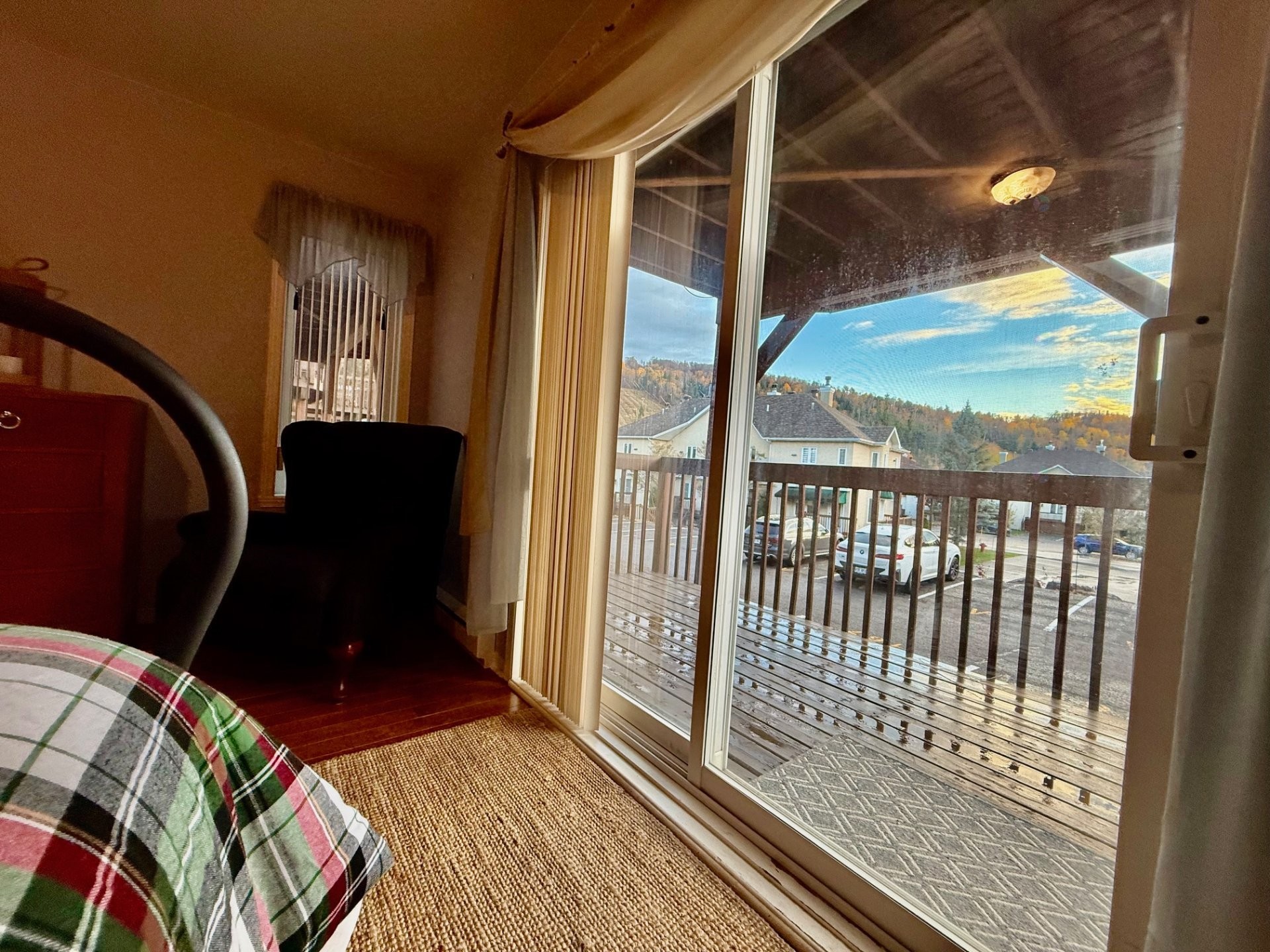 









167


Av. St-Denis

,
Saint-Sauveur,




QC
J0R1R3

