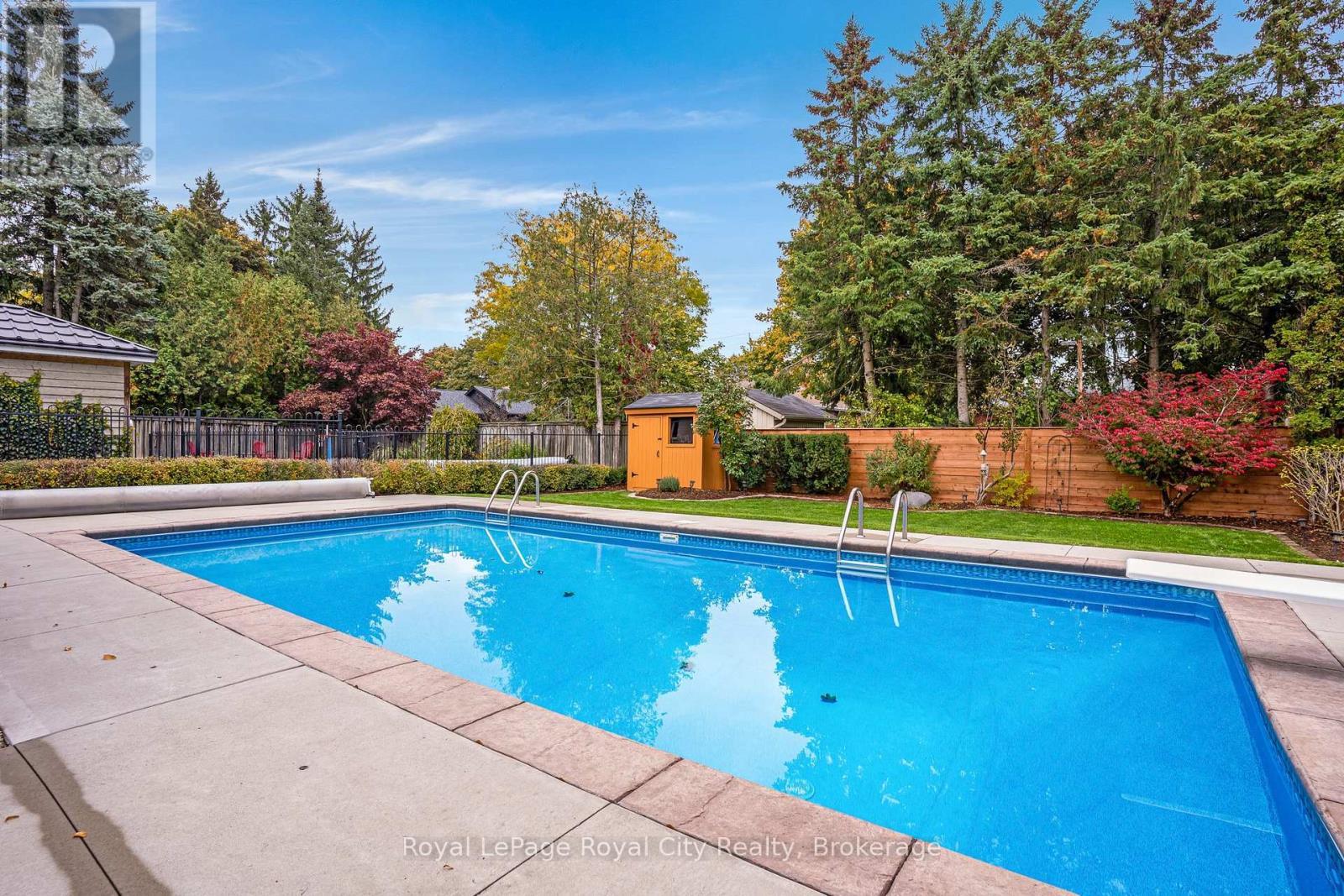 












31 LAMBERT CRESCENT

,
Guelph (Dovercliffe Park/Old University),




Ontario
N1G2R4

