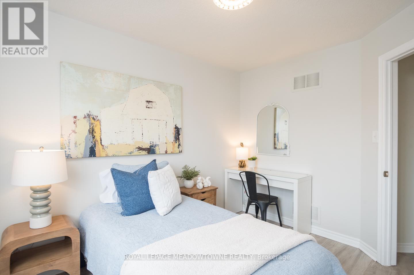 












1311 WELLER CROSS

,
Milton,




Ontario
L9T6K4

