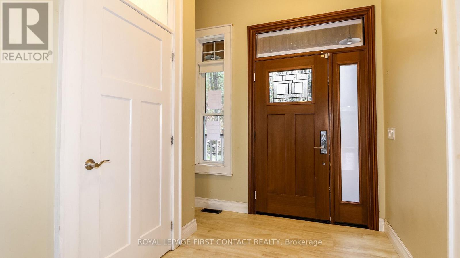 












2 PORTER LANE

,
Kawartha Lakes,




Ontario
K0M1K0

