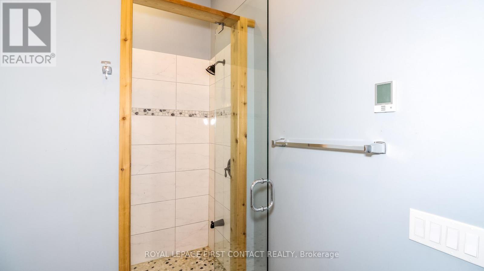 












2 PORTER LANE

,
Kawartha Lakes,




Ontario
K0M1K0

