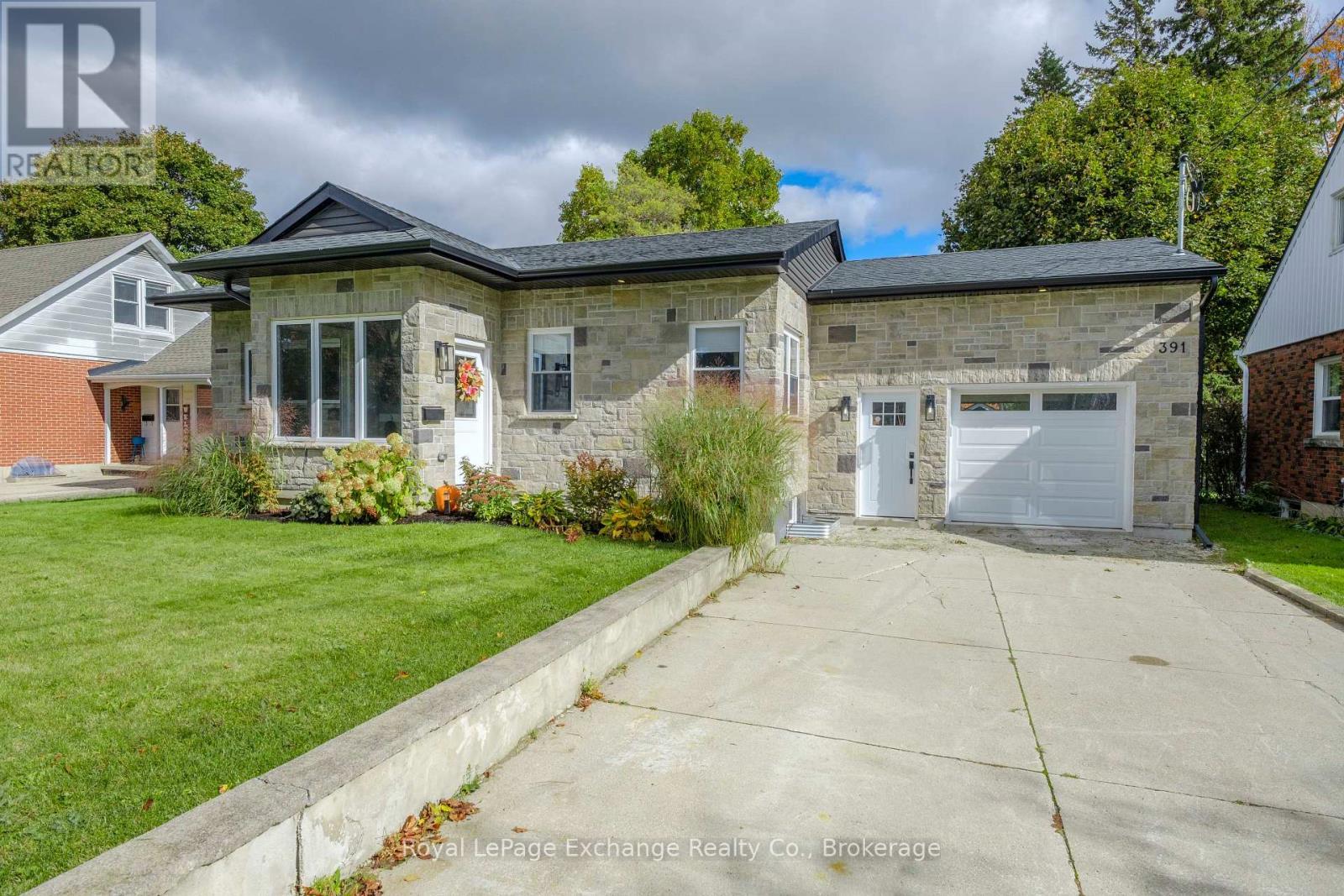 












391 7TH AVENUE E

,
Owen Sound,




Ontario
N4K2W8

