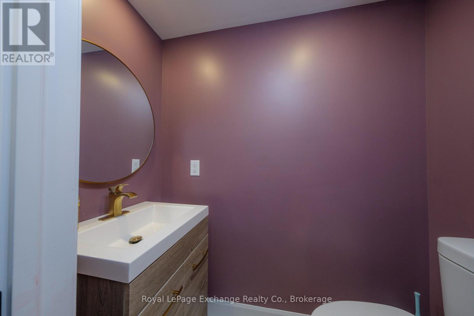 












391 7TH AVENUE E

,
Owen Sound,




Ontario
N4K2W8

