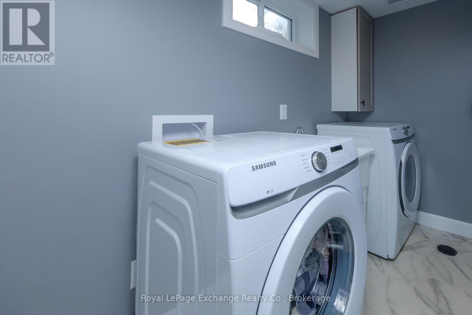 












391 7TH AVENUE E

,
Owen Sound,




Ontario
N4K2W8

