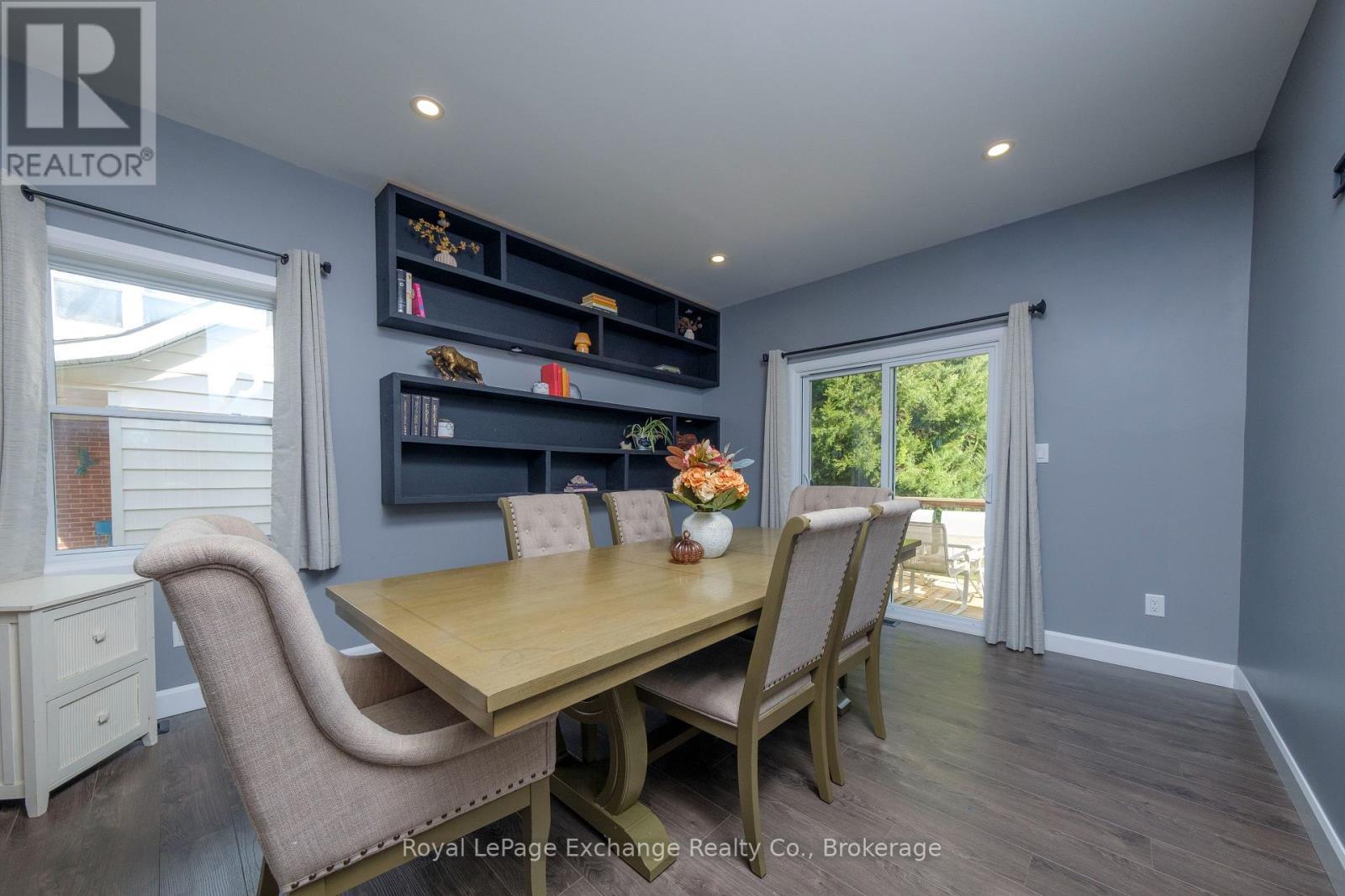 












391 7TH AVENUE E

,
Owen Sound,




Ontario
N4K2W8

