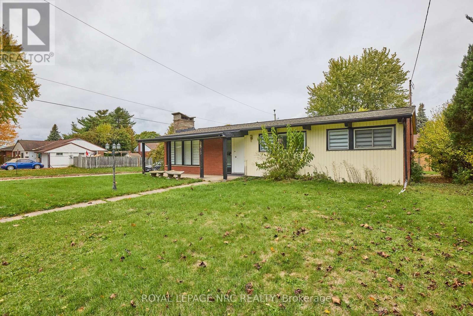 












6673 HUGGINS STREET

,
Niagara Falls (Stamford),




Ontario
L2J1H5

