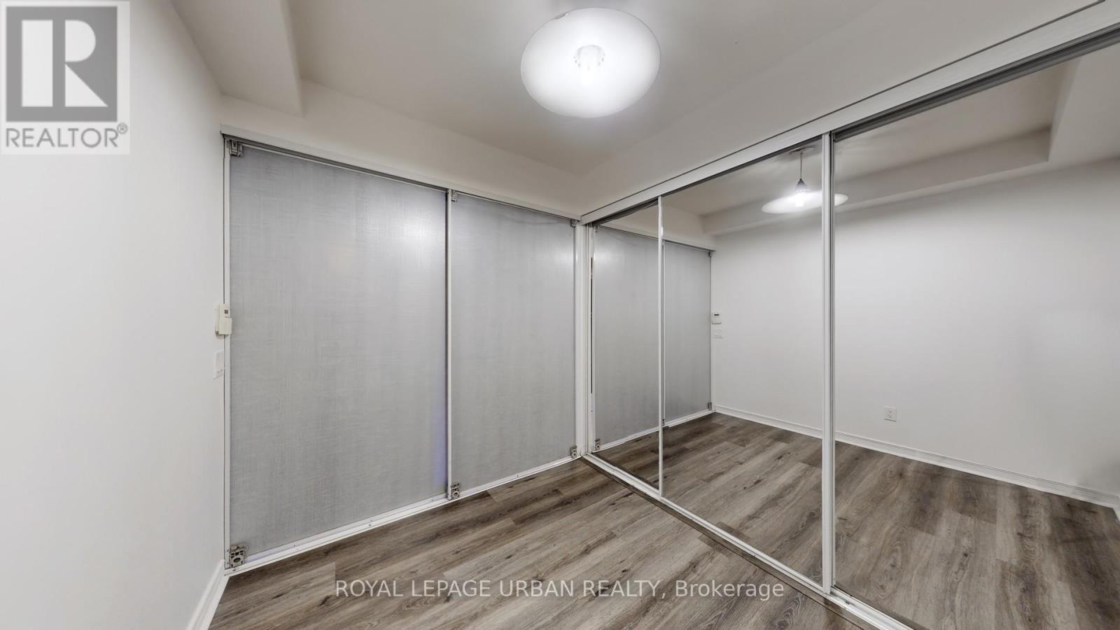 












428 - 60 HEINTZMAN STREET

,
Toronto,




Ontario
M6P5A1

