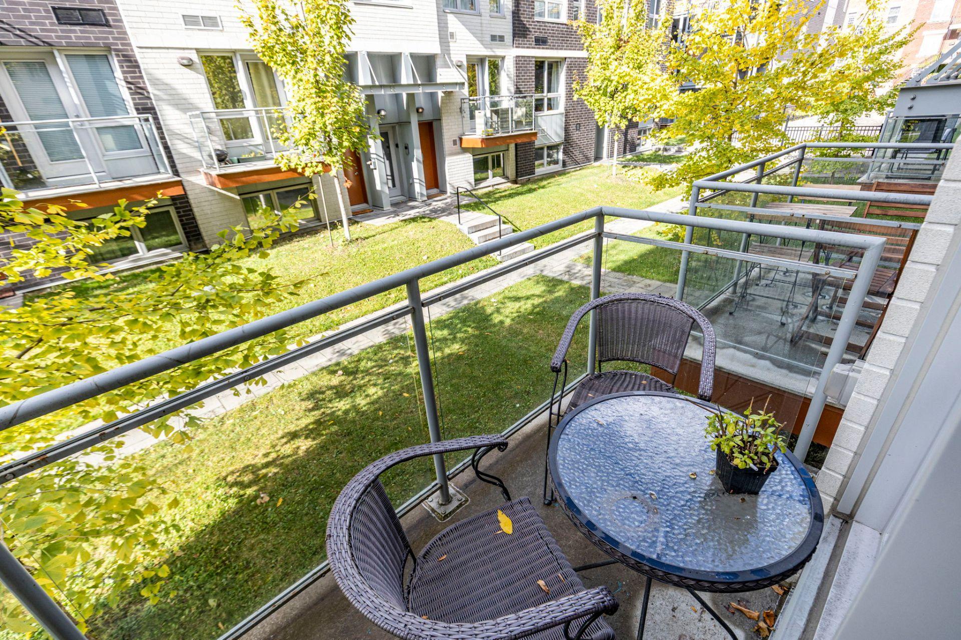 









564


Rue Nicolet

,
Montréal (Mercier/Hochelaga-Maisonneuve),




QC
H1W0C2

