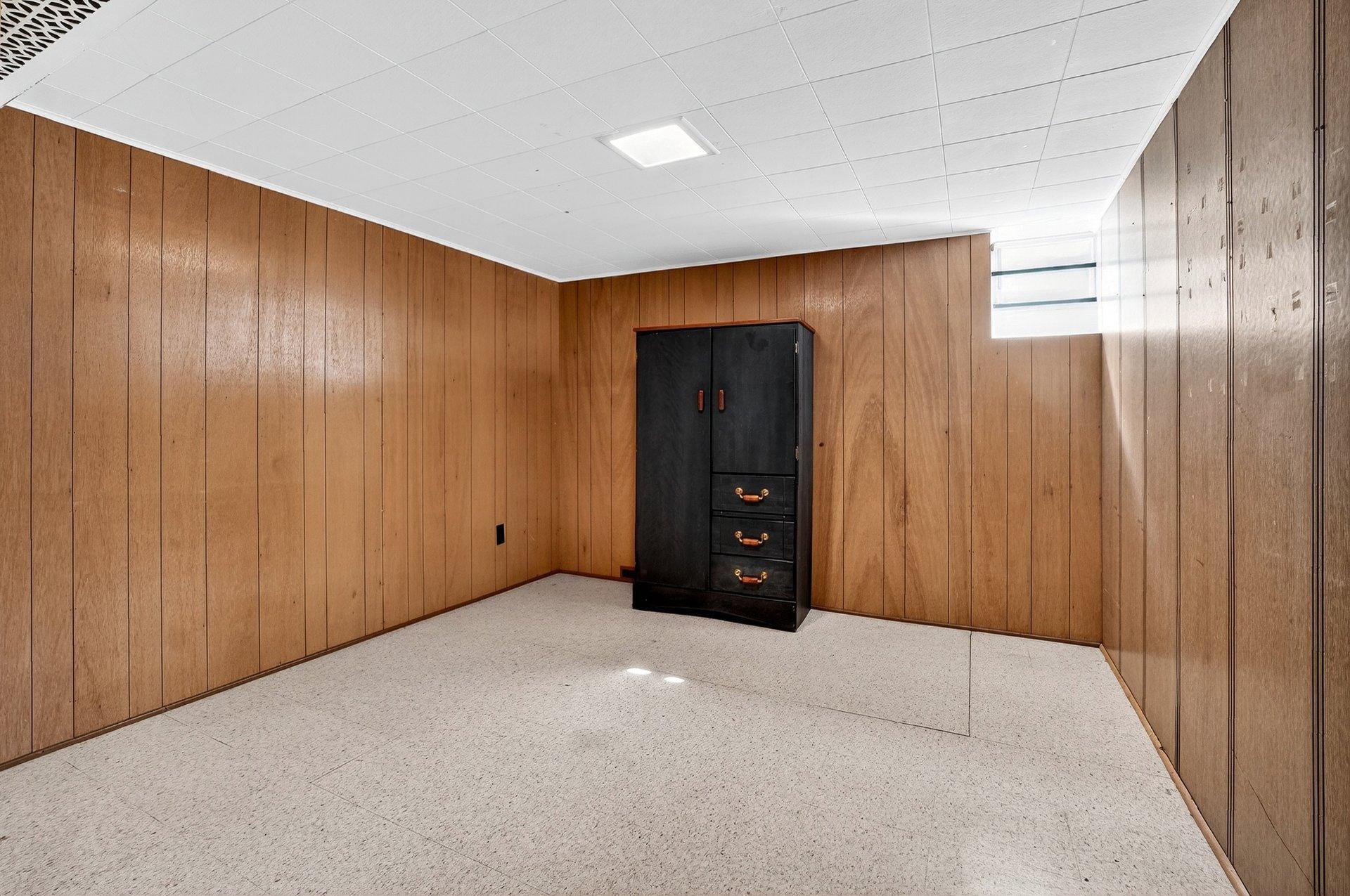 









436


6e Avenue

,
Saint-Jean-sur-Richelieu,




QC
J2X1R5

