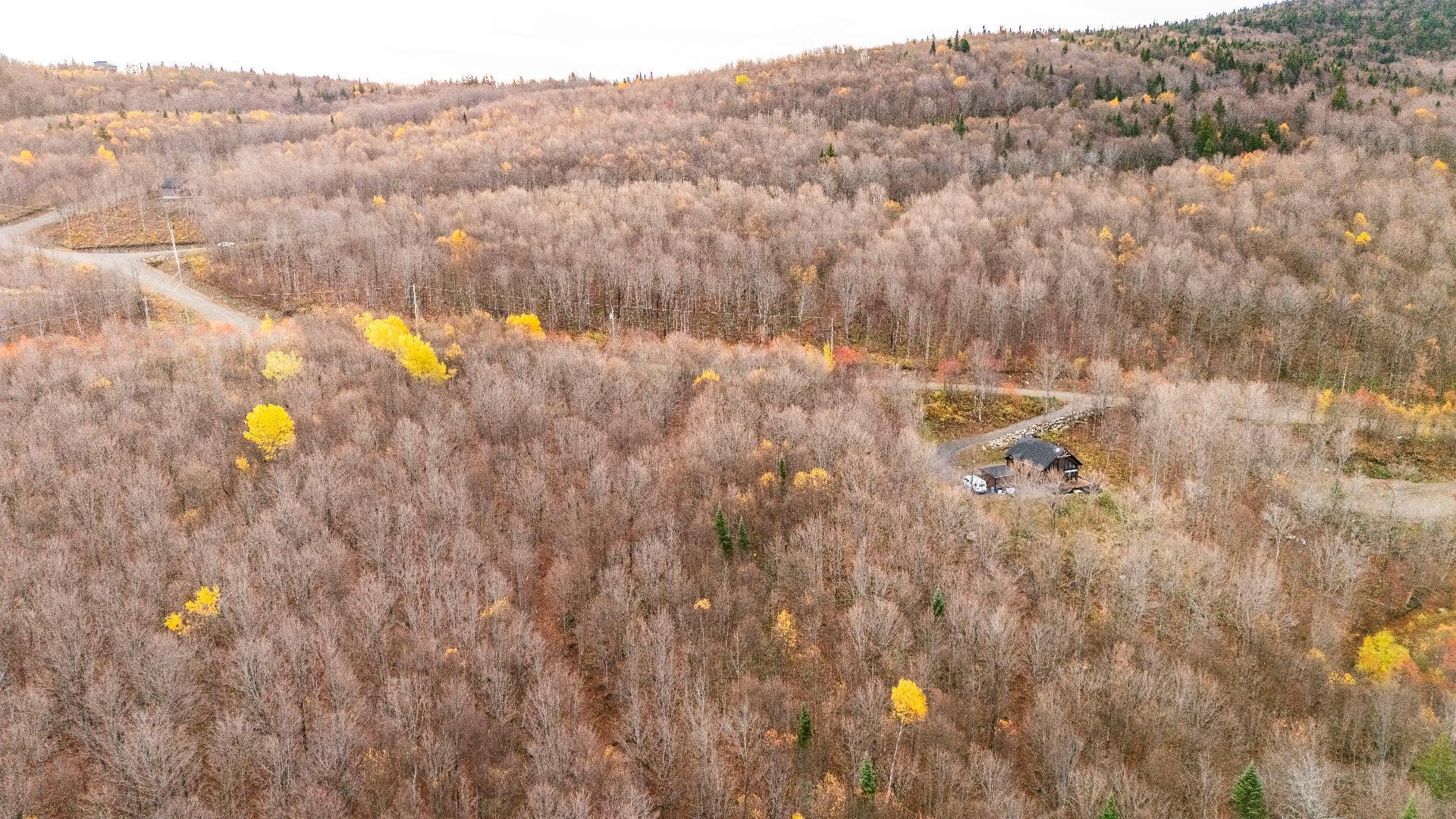 









16


Ch. des Outardes

,
Notre-Dame-des-Bois,







QC
J0B2E0

