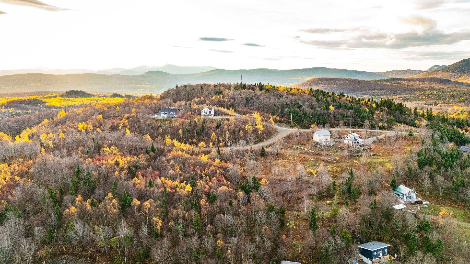 












Ch. du Sommet

,
Notre-Dame-des-Bois,







QC
J0B2E0

