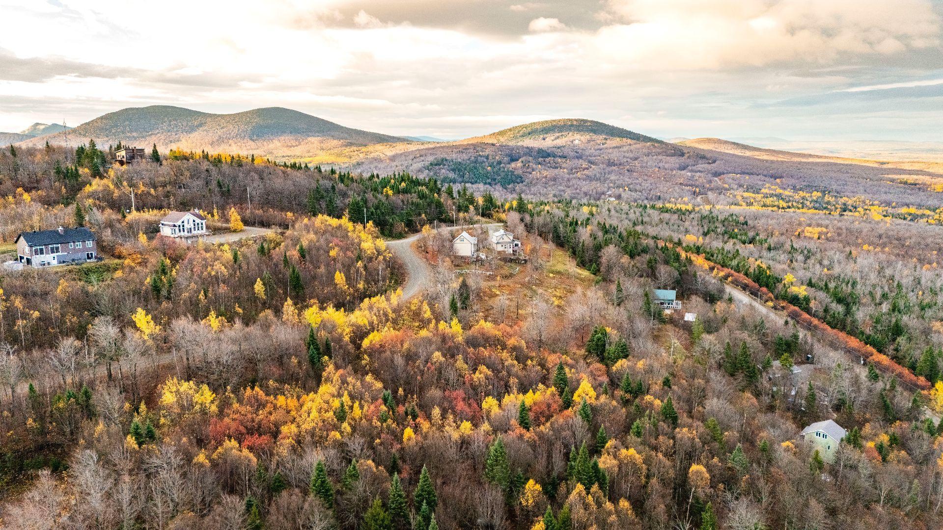 












Ch. du Sommet

,
Notre-Dame-des-Bois,







QC
J0B2E0

