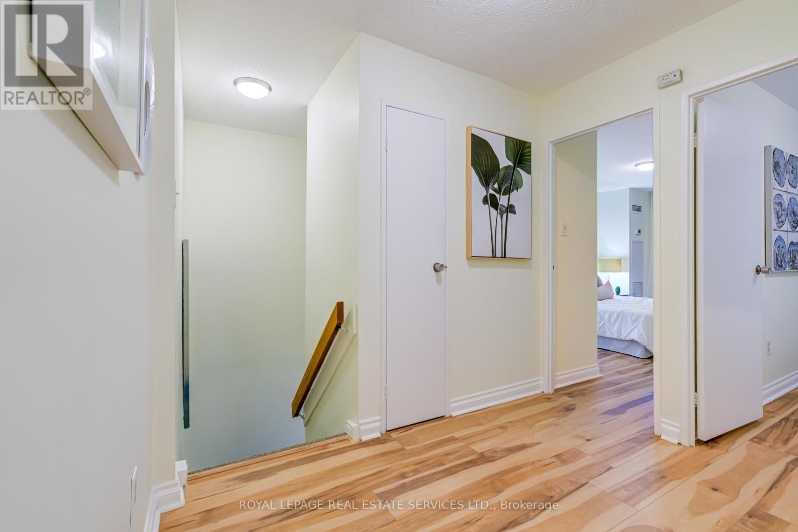 












115 - 100 QUEBEC AVENUE

,
Toronto,




Ontario
M6P4B8

