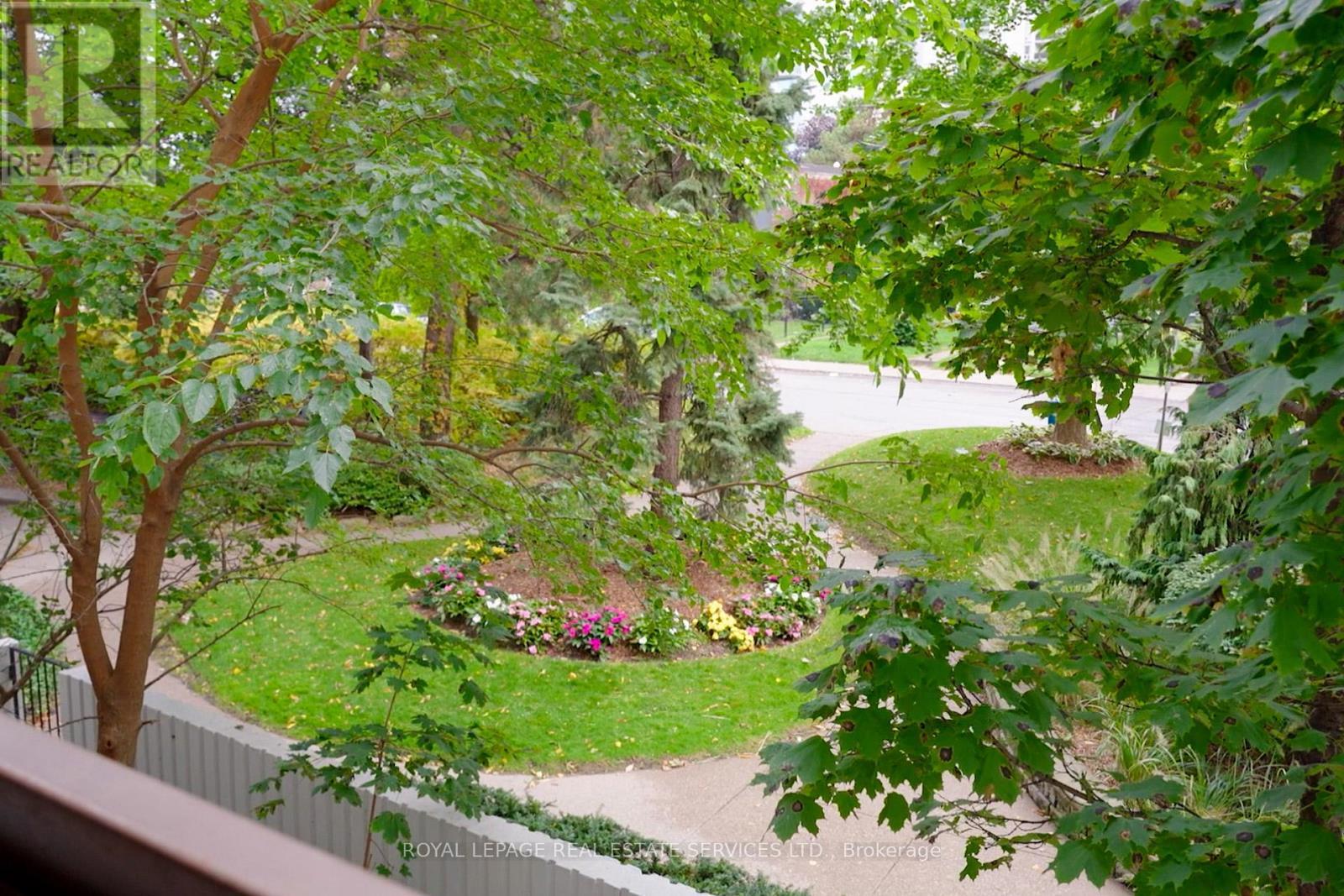 












115 - 100 QUEBEC AVENUE

,
Toronto,




Ontario
M6P4B8

