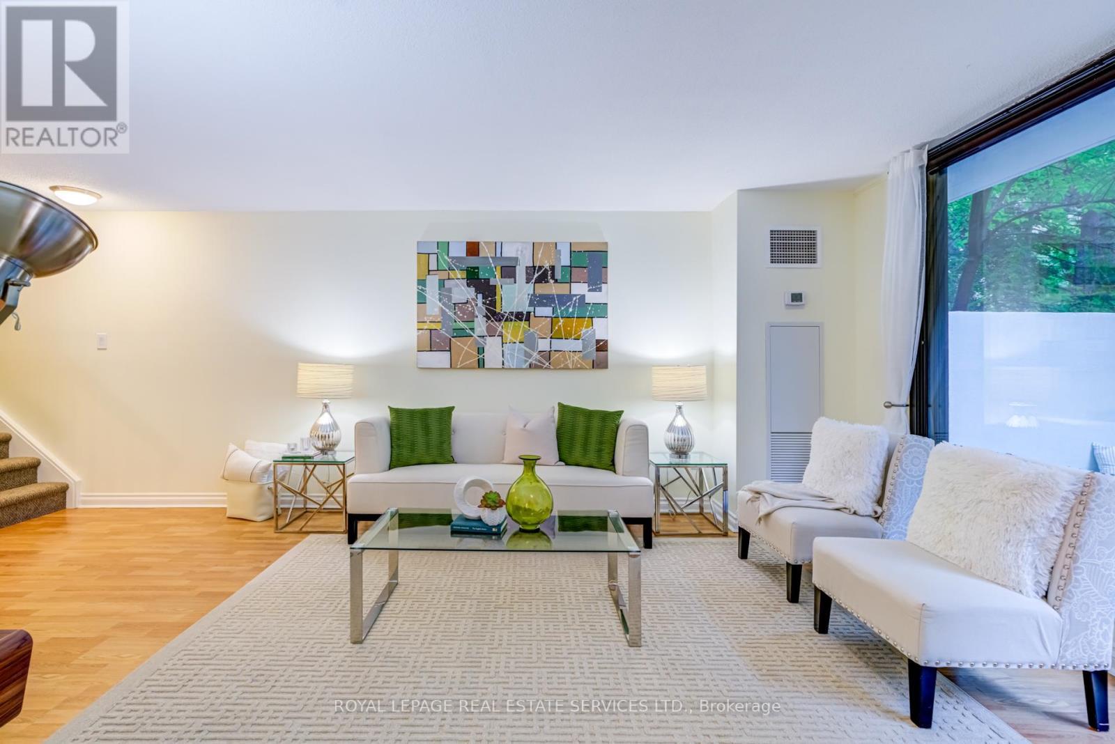 












115 - 100 QUEBEC AVENUE

,
Toronto,




Ontario
M6P4B8

