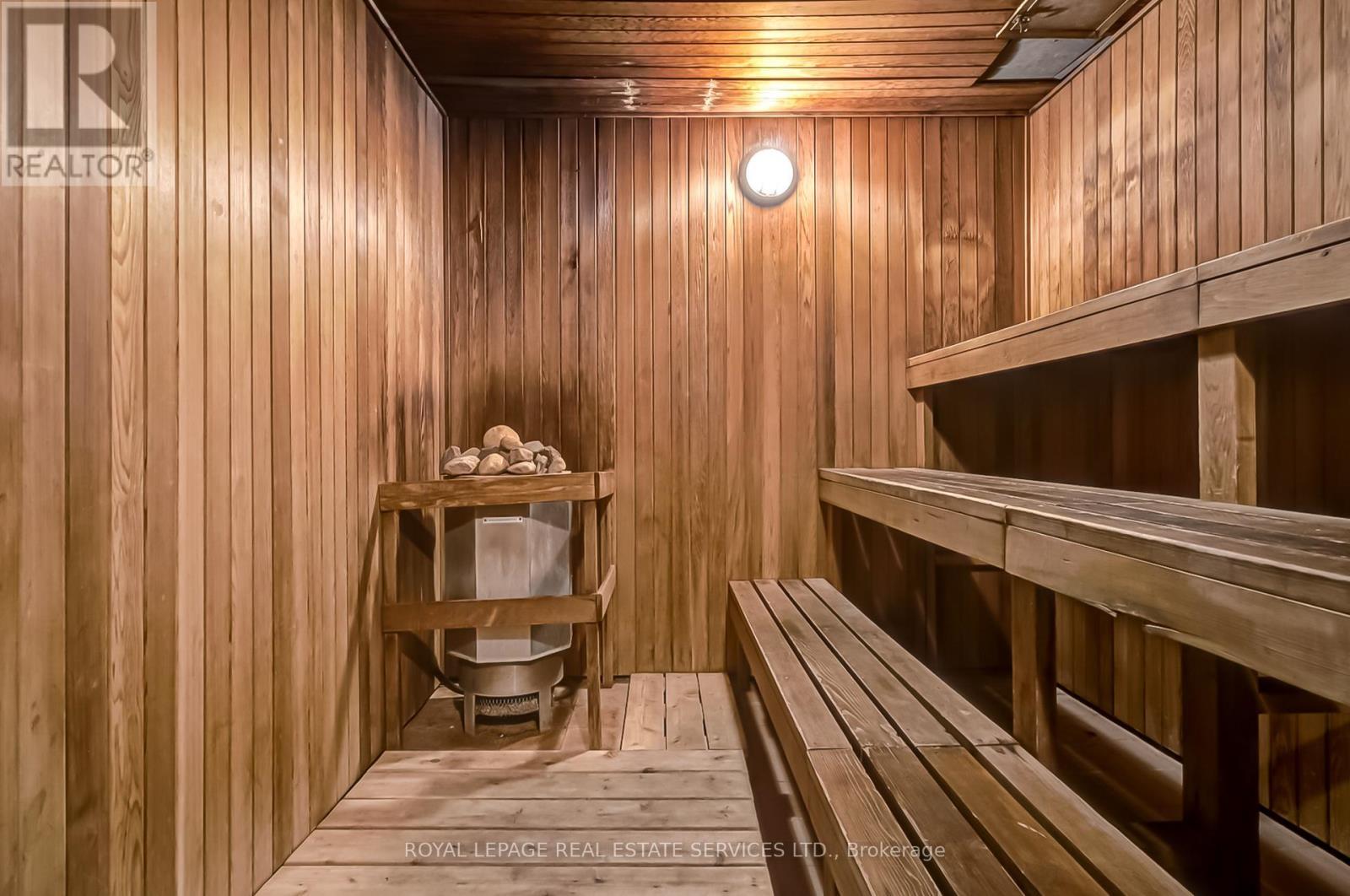 












115 - 100 QUEBEC AVENUE

,
Toronto,




Ontario
M6P4B8

