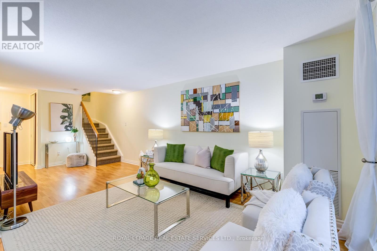 












115 - 100 QUEBEC AVENUE

,
Toronto,




Ontario
M6P4B8

