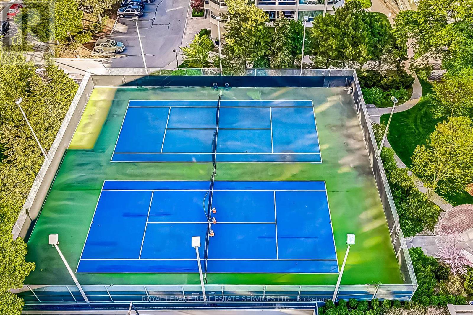 












115 - 100 QUEBEC AVENUE

,
Toronto,




Ontario
M6P4B8

