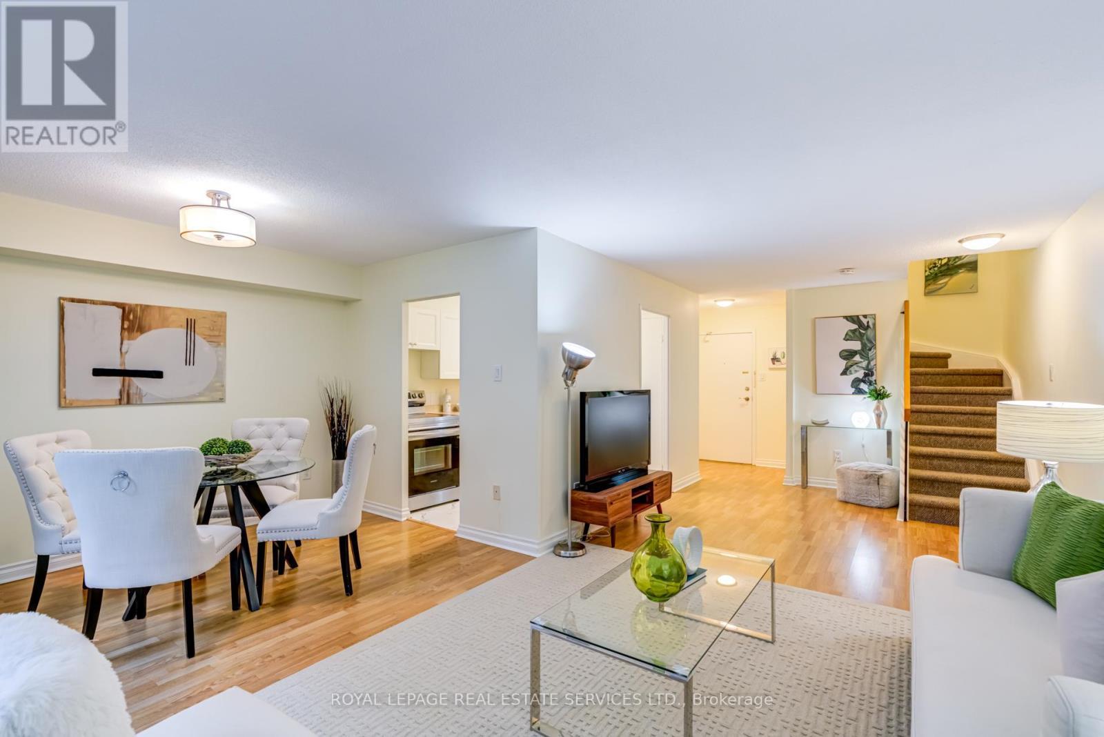 












115 - 100 QUEBEC AVENUE

,
Toronto,




Ontario
M6P4B8

