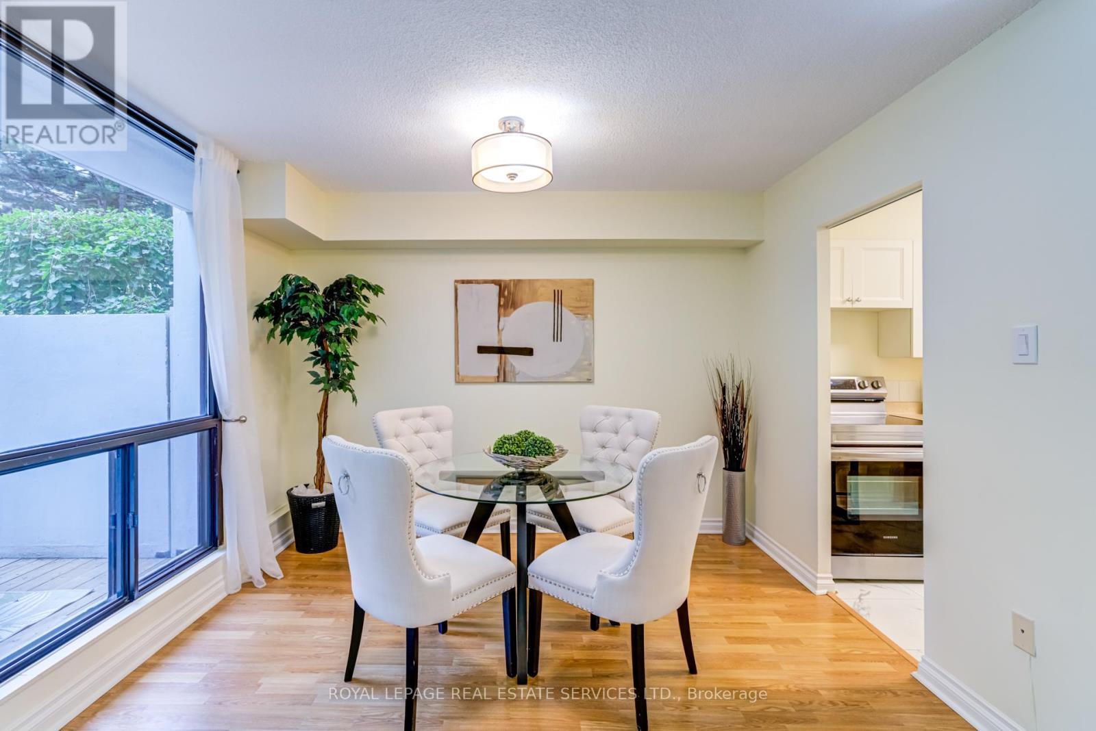 












115 - 100 QUEBEC AVENUE

,
Toronto,




Ontario
M6P4B8

