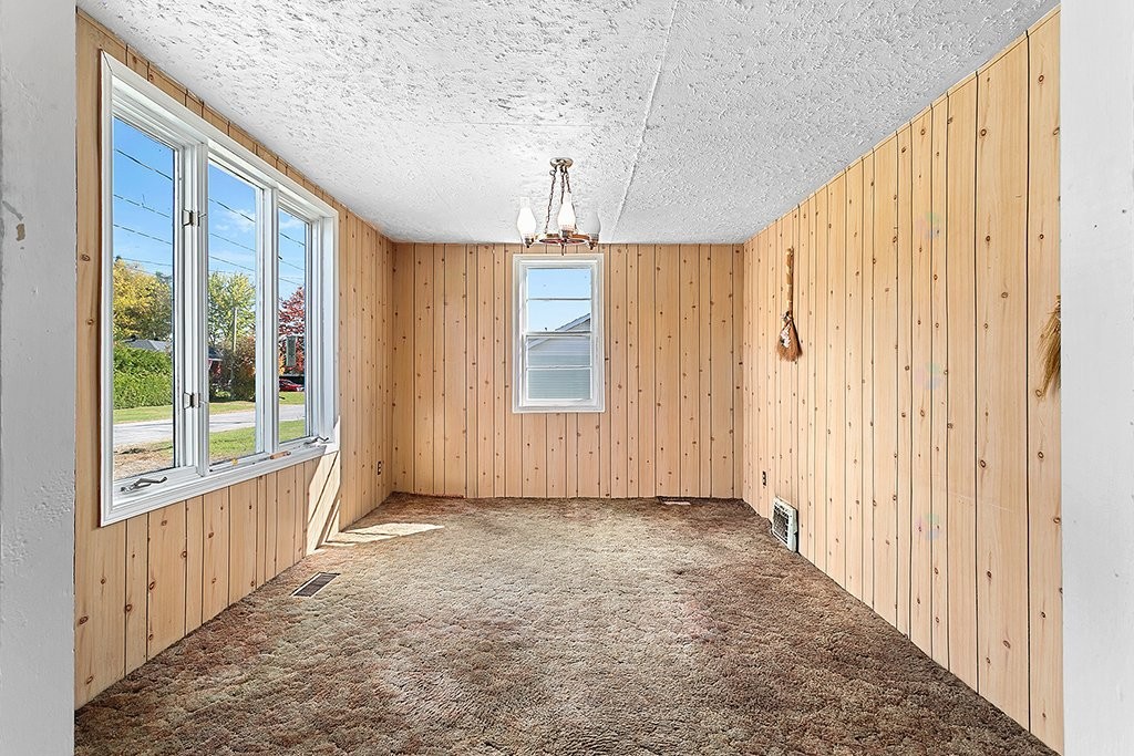 









208


Av. Sunnyside

,
Shawville,




QC
J0X2Y0

