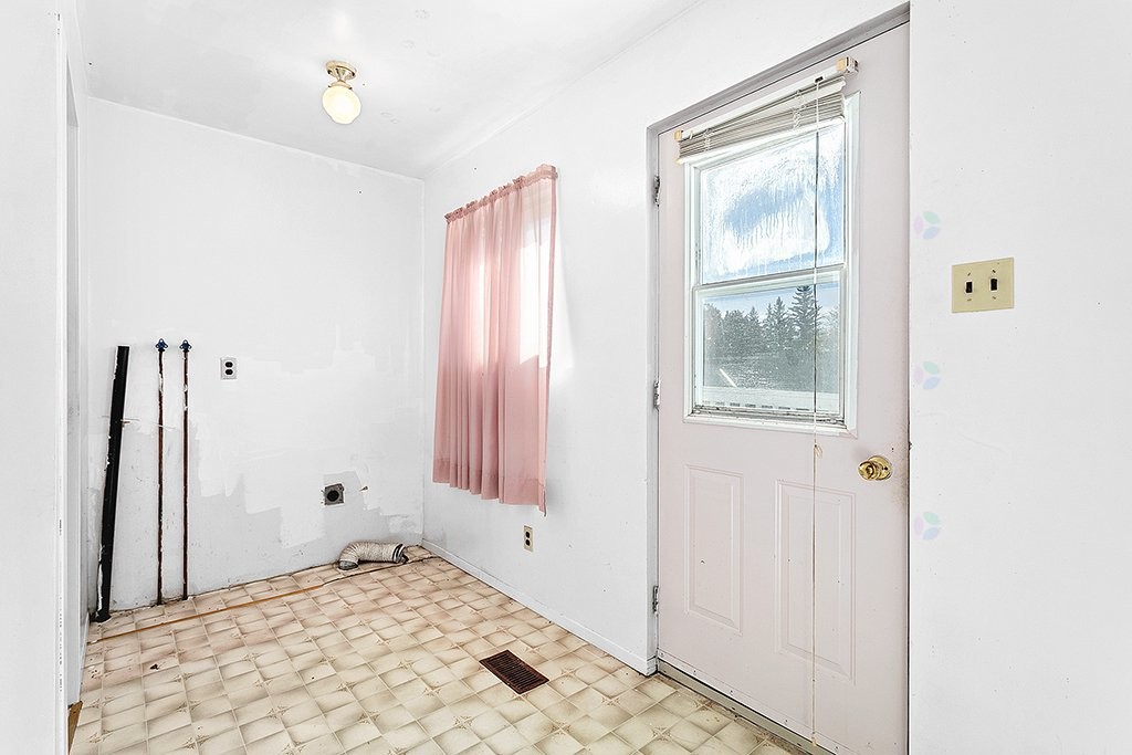 









208


Av. Sunnyside

,
Shawville,




QC
J0X2Y0

