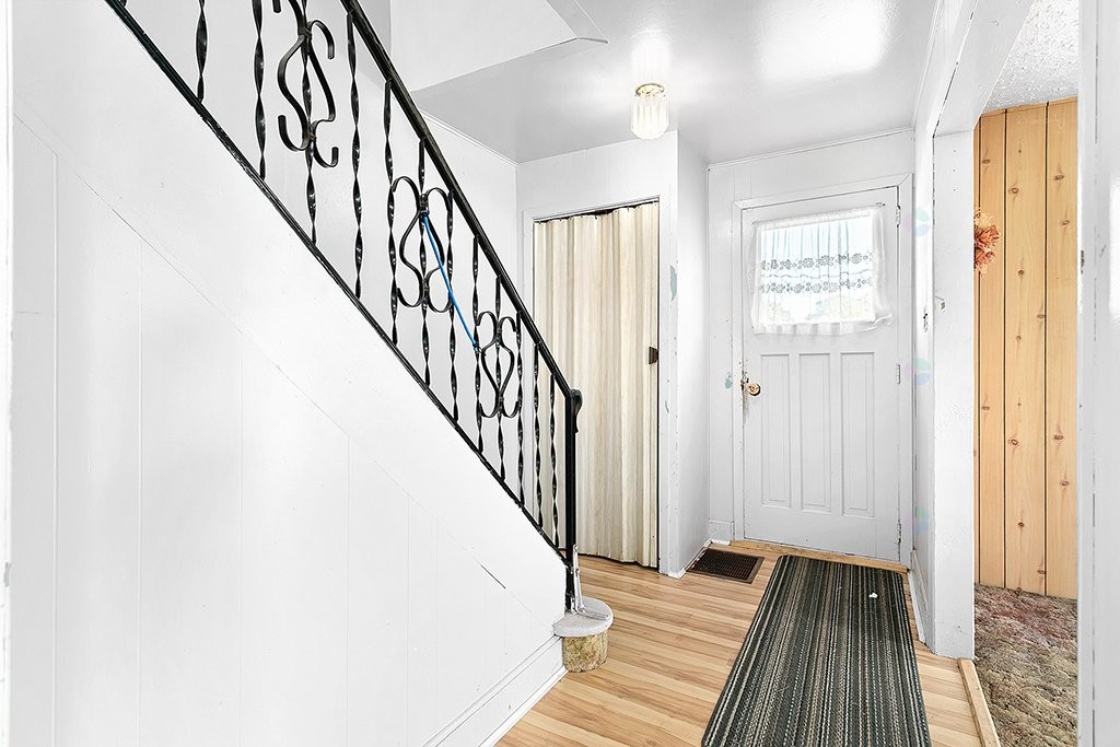 









208


Av. Sunnyside

,
Shawville,




QC
J0X2Y0

