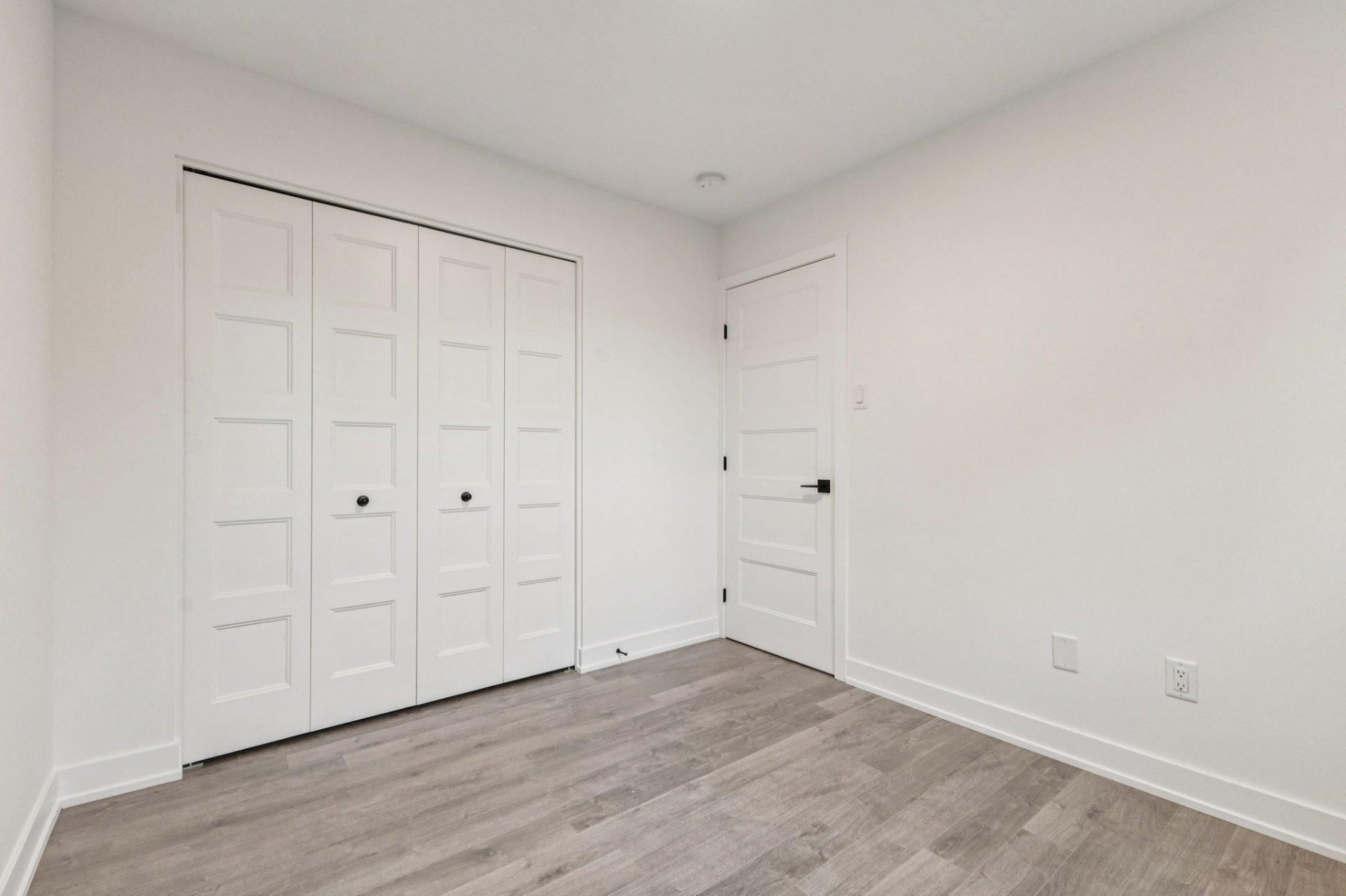 









221


Av. de la Colline

,
Gatineau (Aylmer),




QC
J9J1L6

