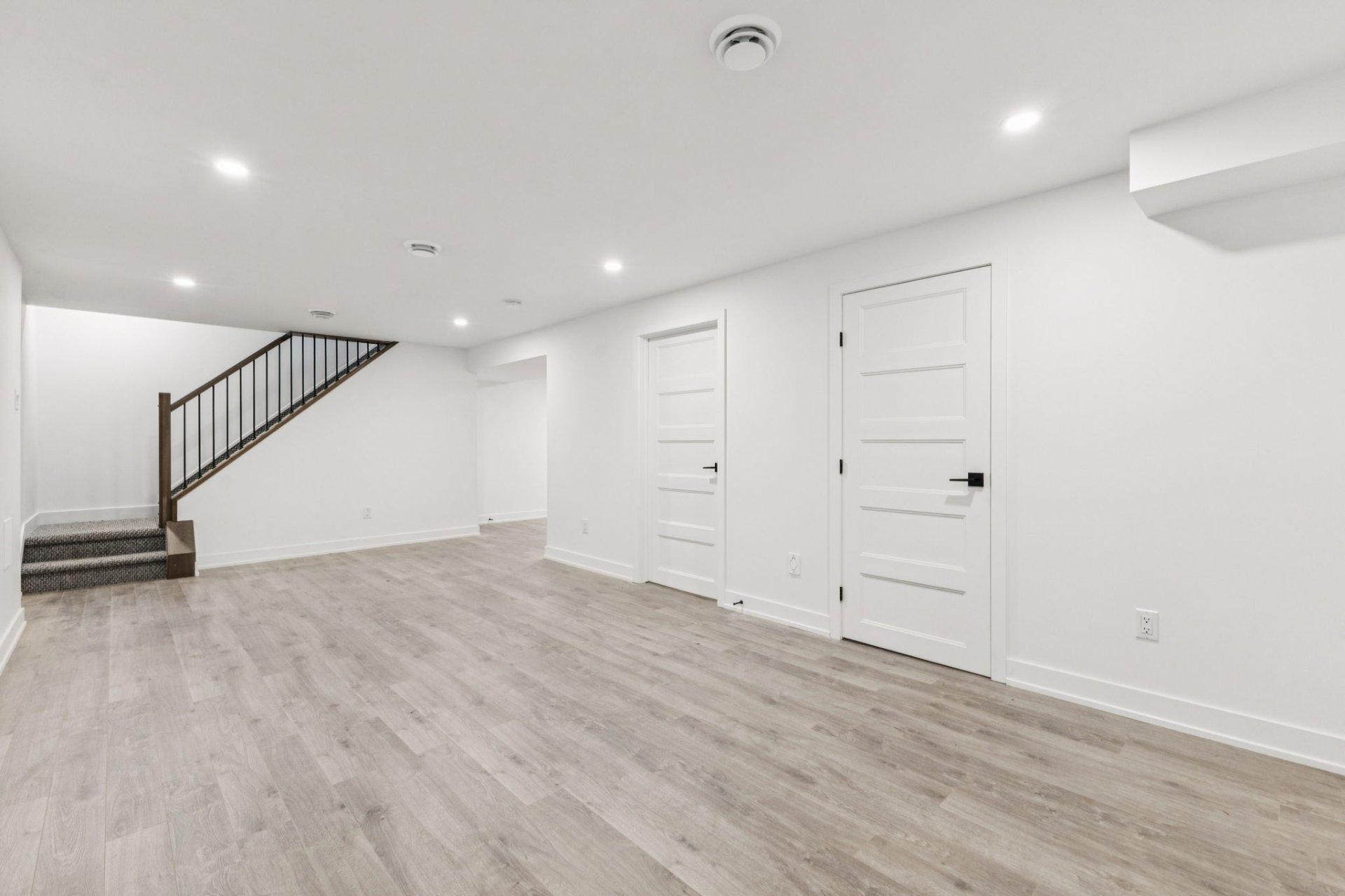 









221


Av. de la Colline

,
Gatineau (Aylmer),




QC
J9J1L6

